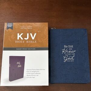 Thomas Nelson KJV Holy Bible Giant Print Edition
